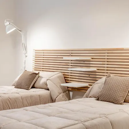 H11 The Queen's Ariston - Centro