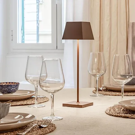 H11 The Queen's Ariston - Centro * San Remo